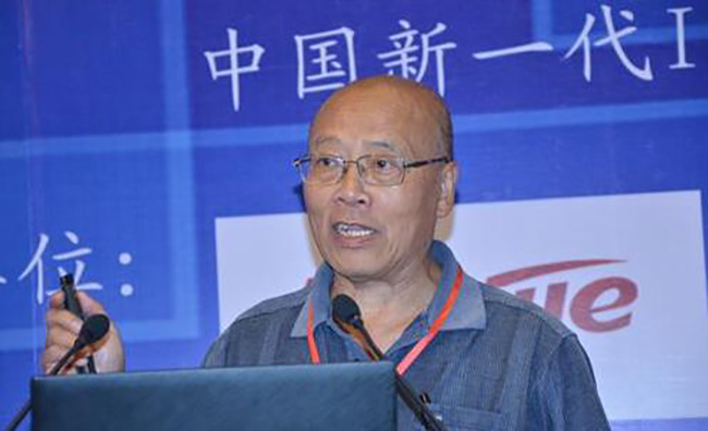 資深信息化專(zhuān)家、原中國(guó)信息協(xié)會(huì)副會(huì)長(zhǎng)胡小明發(fā)表了題為《對(duì)新型智慧城市建設(shè)頂層設(shè)計(jì)的思考》的精彩演講