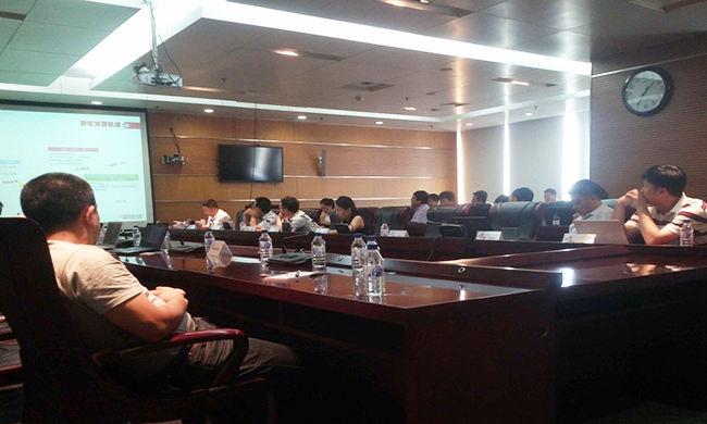 北京國脈互聯(lián)信息顧問有限公司長春辦事處副主任董穎受邀出席2016年吉林省政務(wù)云項目探討會，并以“互聯(lián)網(wǎng)+政務(wù)發(fā)展探索”為題進行演講。