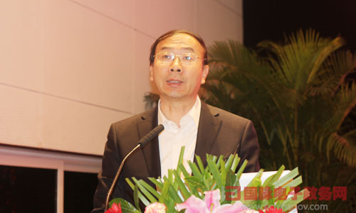 在"2014中國智慧政府發(fā)展年會"上，中央網(wǎng)信辦信息化發(fā)展局局長徐愈發(fā)表主題演講