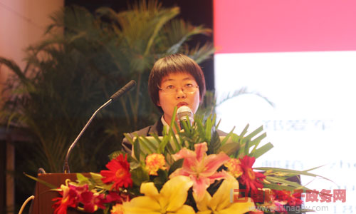國脈互聯(lián)副總經(jīng)理、資深咨詢師俞萍發(fā)布"第九屆中國特色政府網(wǎng)站評選獎項"