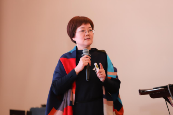 國脈集團(tuán)總經(jīng)理、研究院院長鄭愛軍在首屆長三角營商環(huán)境專題論壇上演講